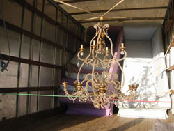The Big Van move art and antiques with special care, for collectors, dealers, agents and artists.